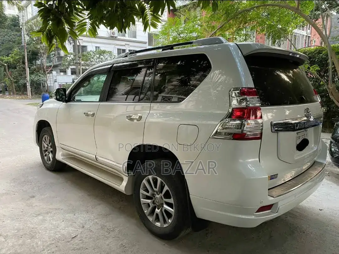 Toyota Land Cruiser Prado 2016 Pearl
