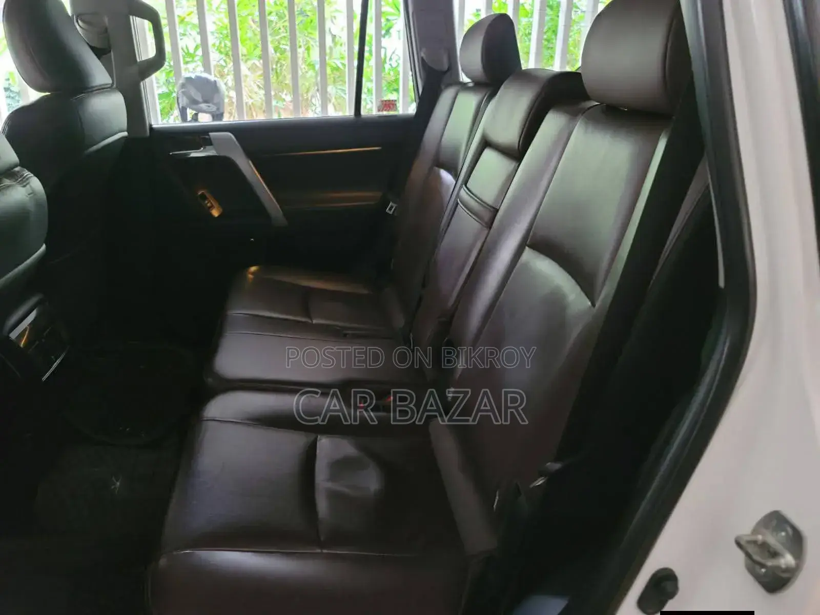 Toyota Land Cruiser Prado 2016 Pearl