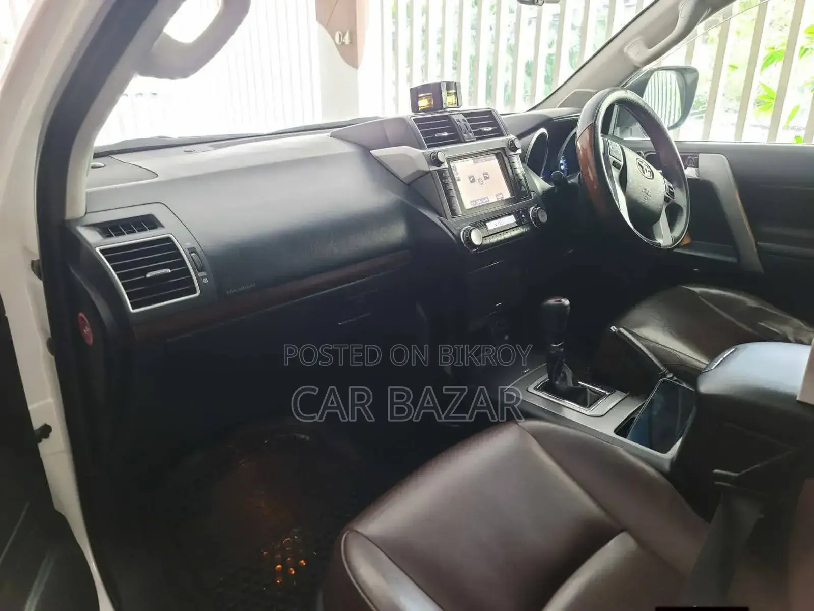 Toyota Land Cruiser Prado 2016 Pearl
