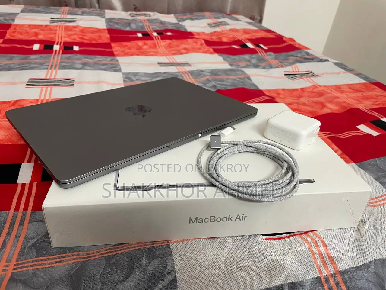 Laptop Apple MacBook Air 2022 M2 8GB Apple M2 SSD 256GB