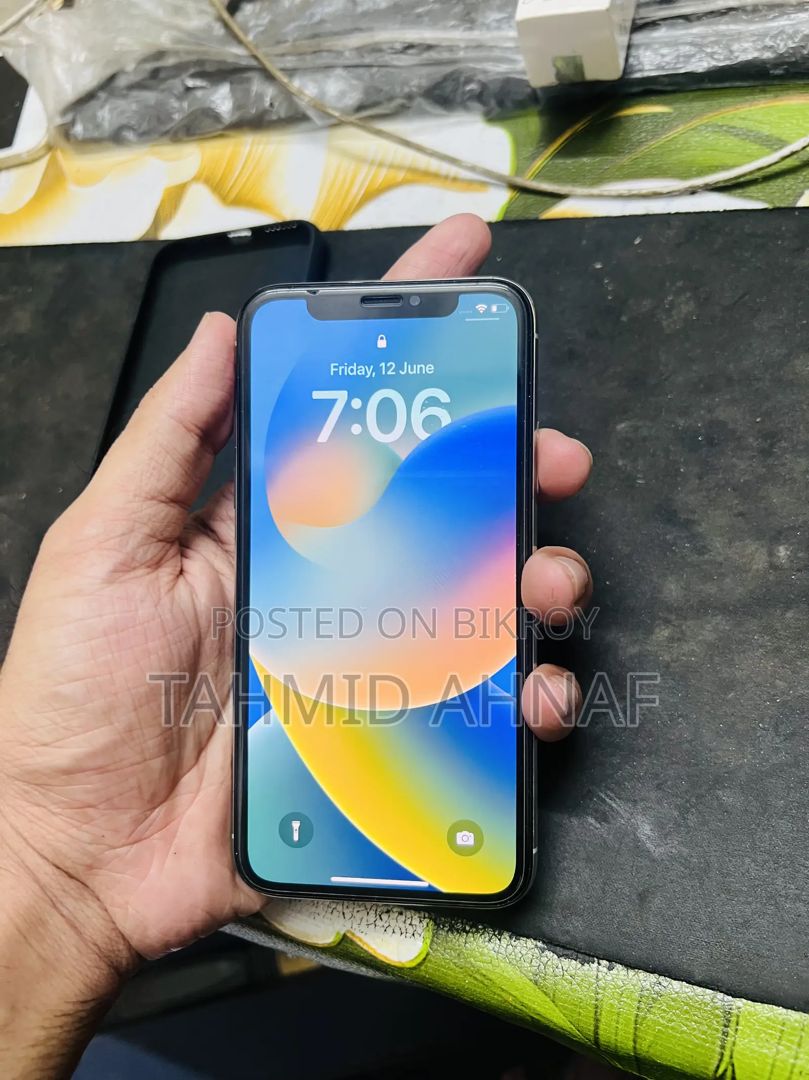 Apple iPhone X 256 GB White