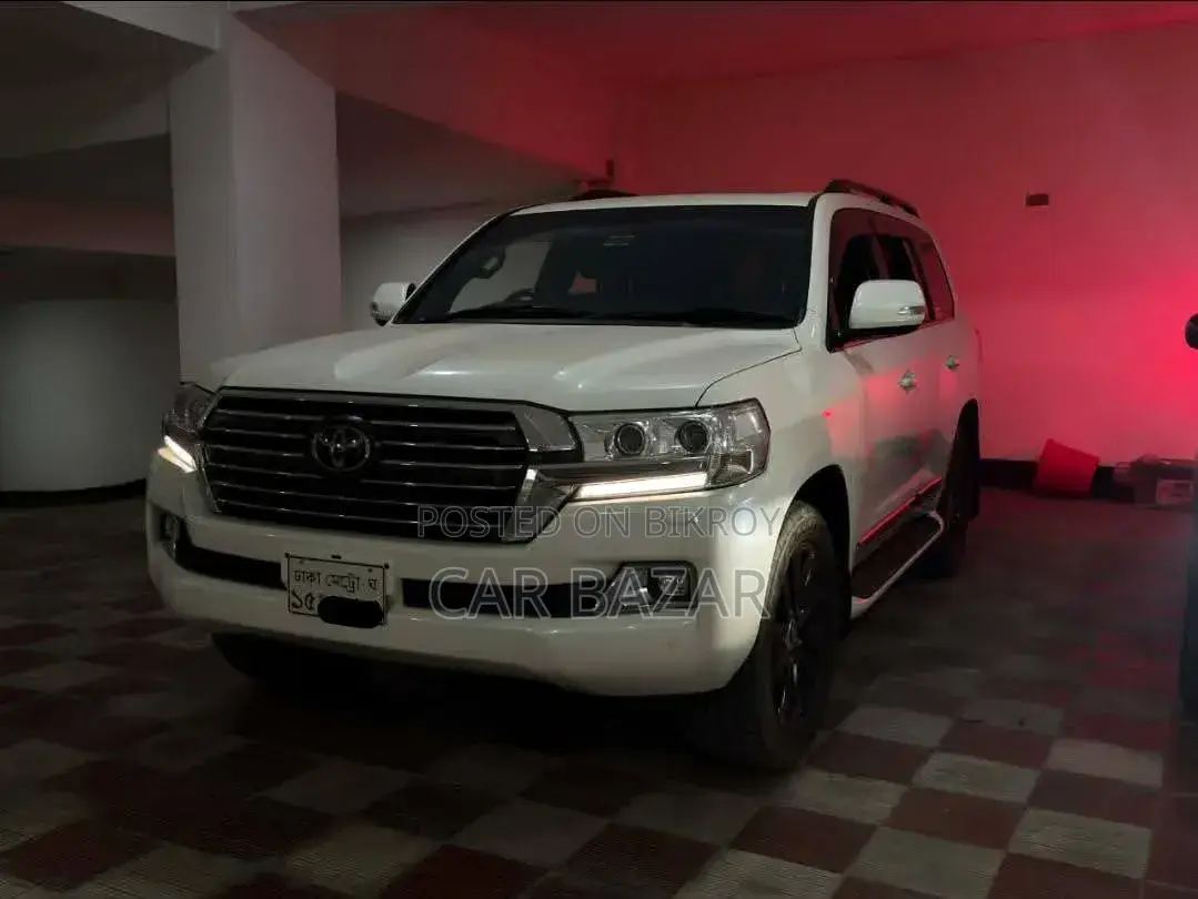 Toyota Land Cruiser 2017 Pearl