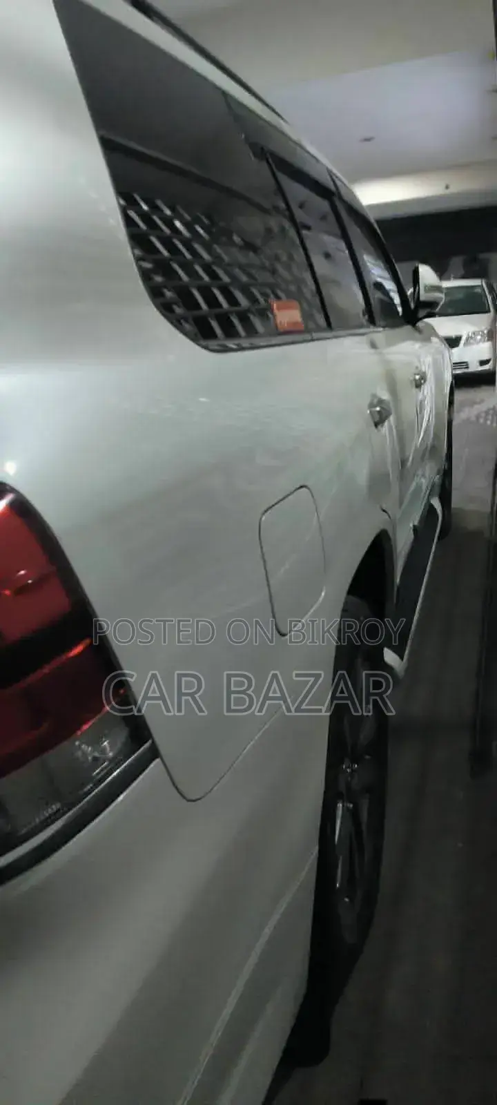 Toyota Land Cruiser 2017 Pearl