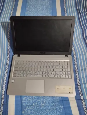 Laptop Asus VivoBook W202 4GB Intel Core I3 HDD 1T