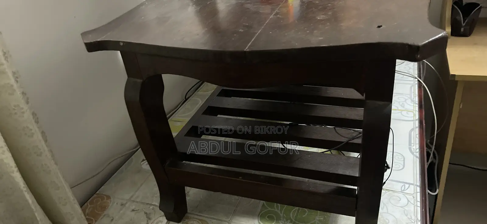Tea Table (Central)