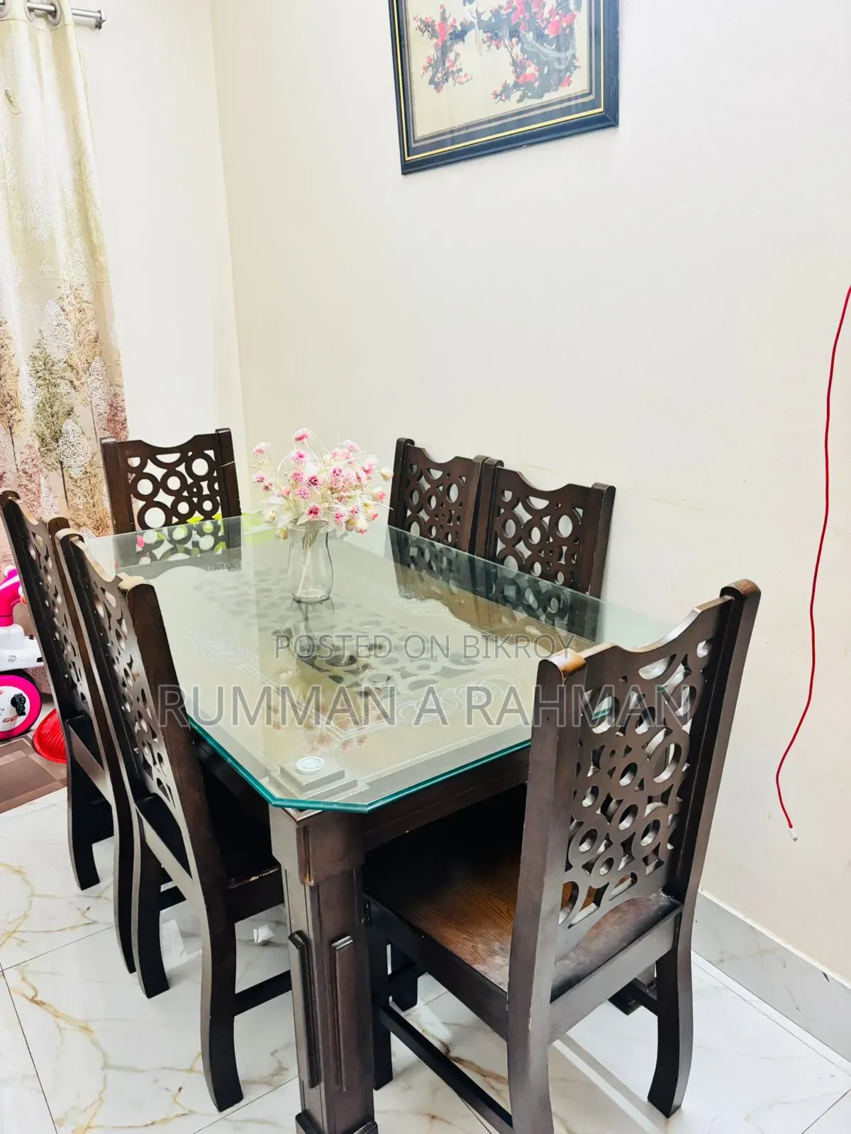 Dining Table (With 6 Chairs)