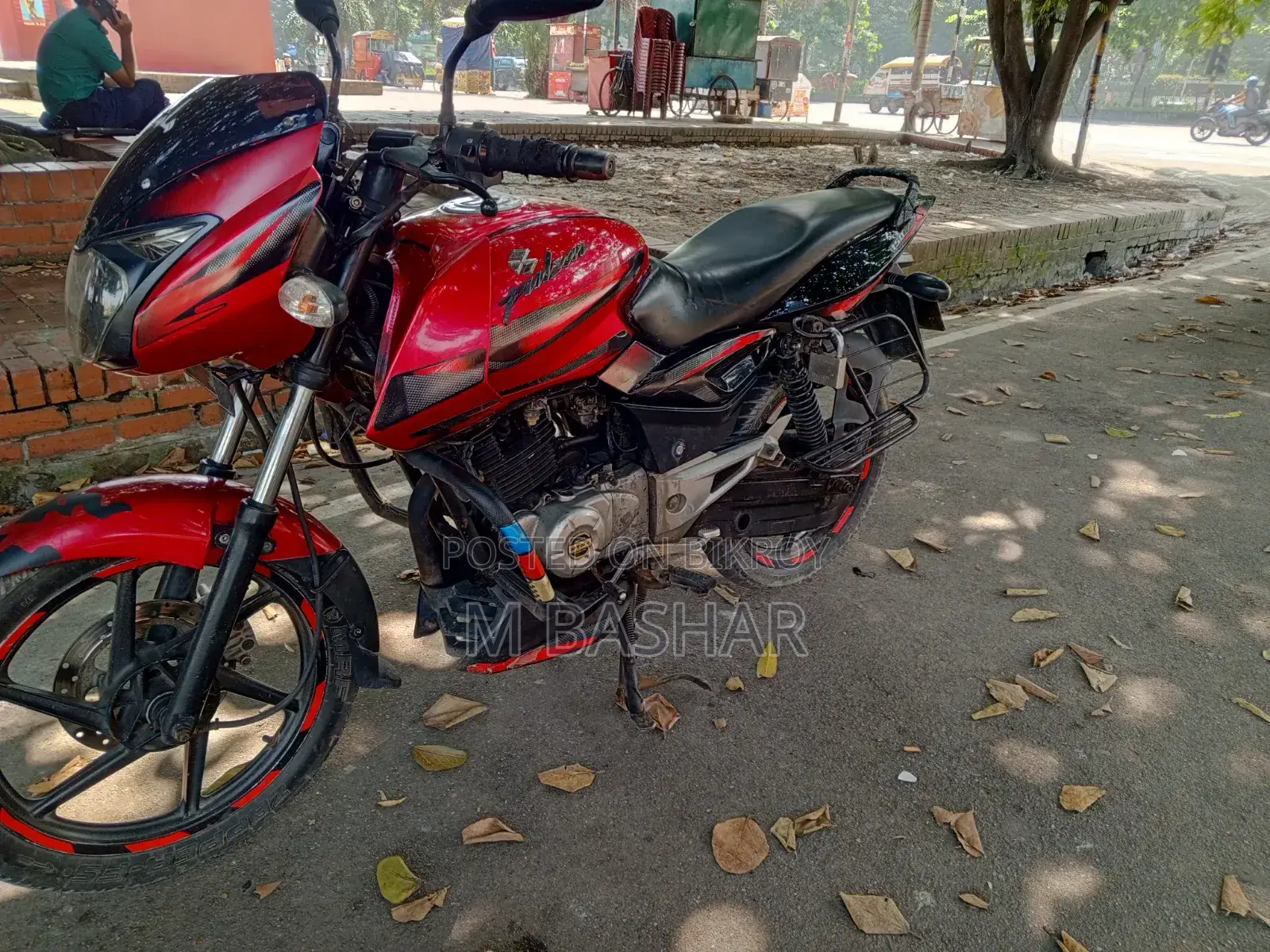 বাজাজ পালসার ১৫০ ২০১৩ লাল