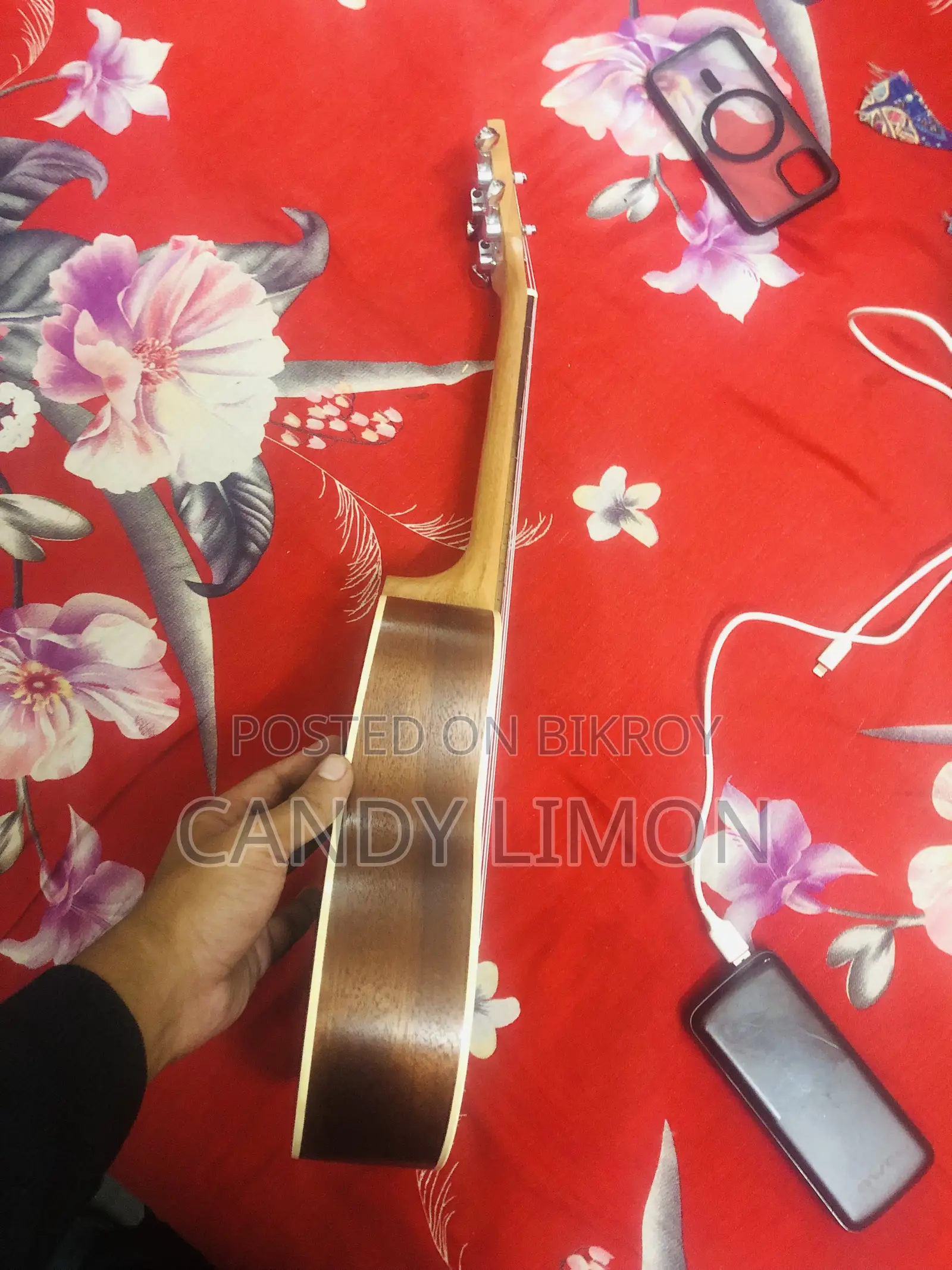 অ্যাক্স ইউকুলেলে ২৪"