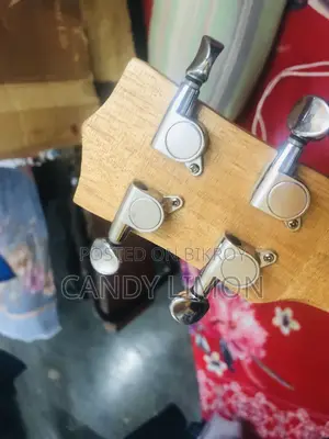 অ্যাক্স ইউকুলেলে ২৪"