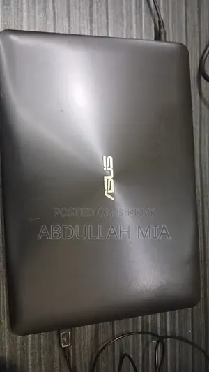 Laptop Asus X455LA 8GB Intel Core I3 HDD+SSD 1T