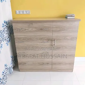 Regal Wardrobe for sale - Fixed Price