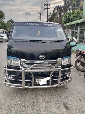 Toyota HiAce 2005 Black