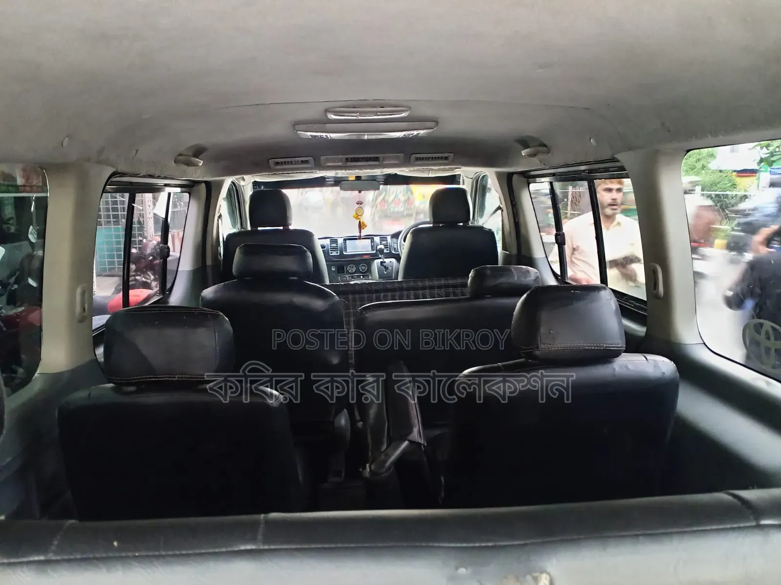 Toyota HiAce 2005 Black