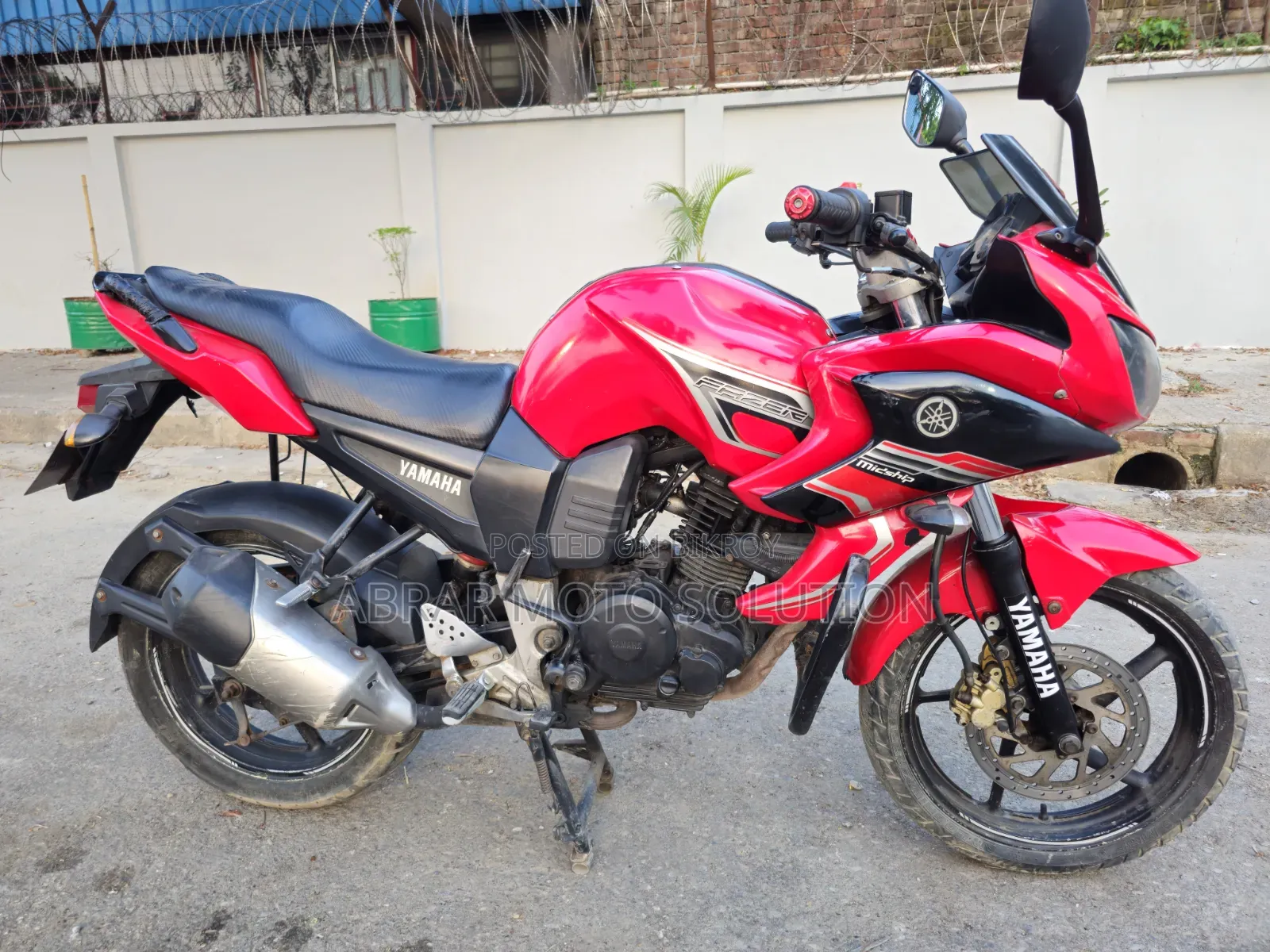 Yamaha FZ 2011 Red