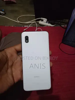 Samsung Galaxy A20 32 GB White