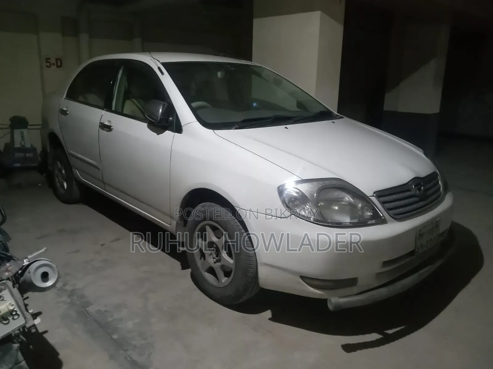 Toyota Noah 2002 White