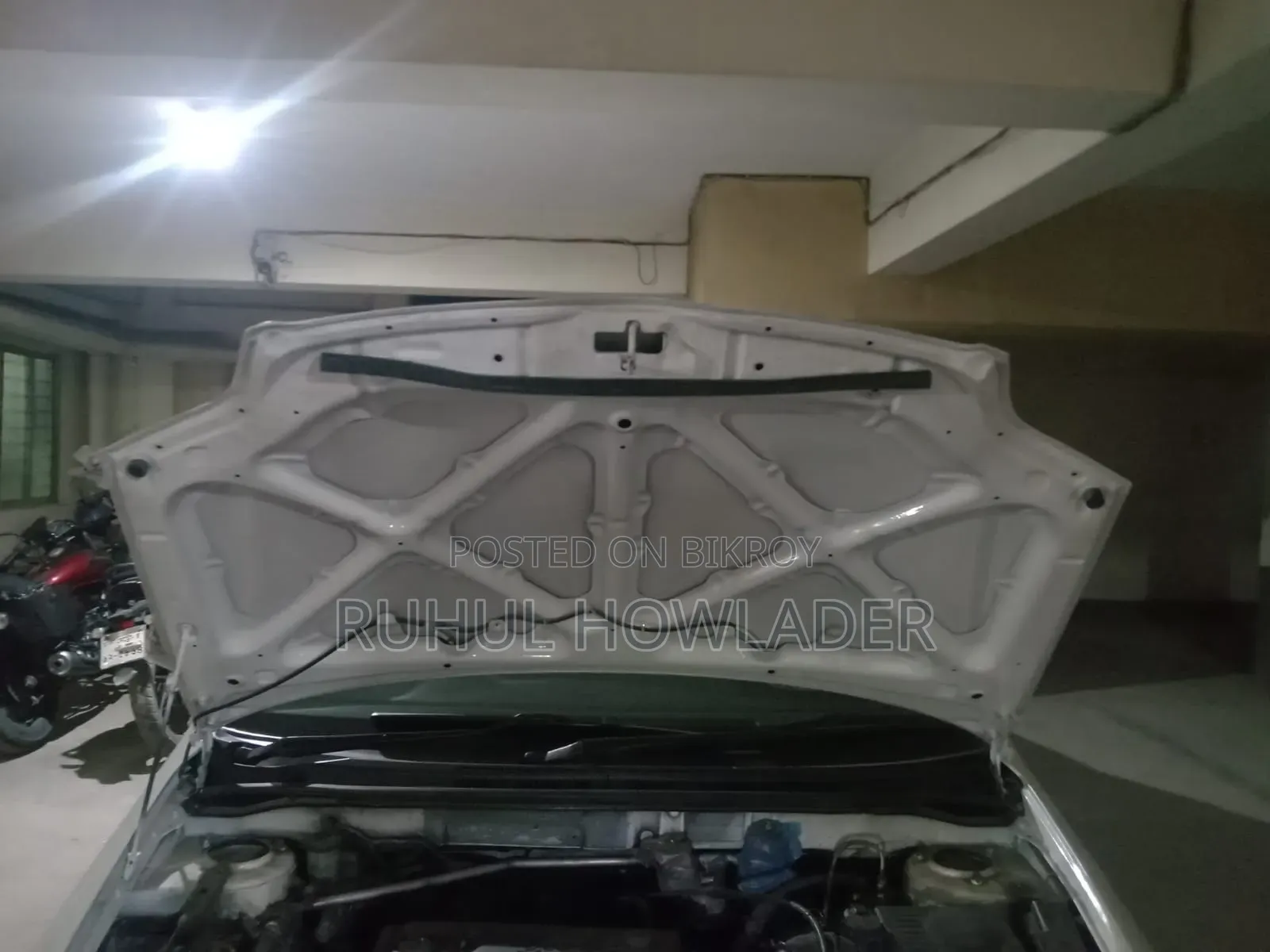 Toyota Noah 2002 White