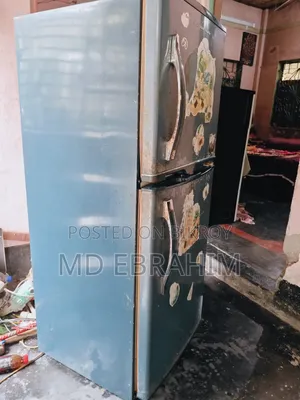 একটি ভালো ফ্রিজ বিক্রি হবে