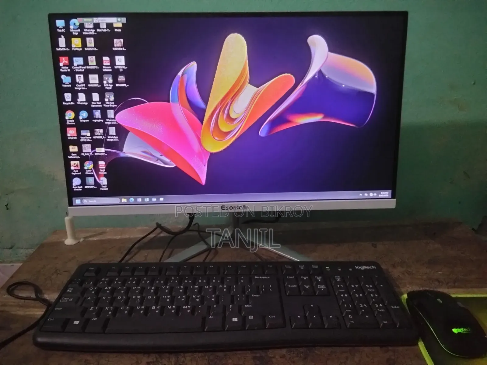 Desktop Computer 8GB AMD Ryzen 5 SSD 256GB