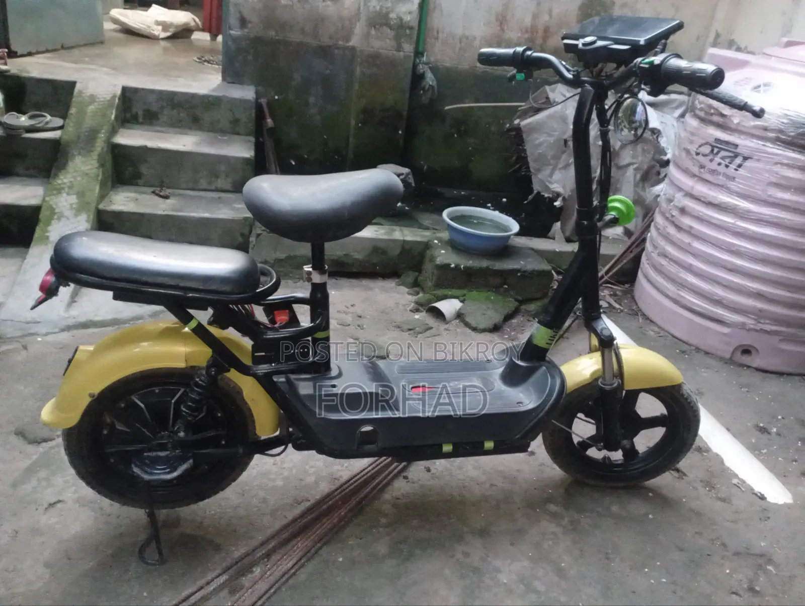 Motorcycle 2025 Yellow