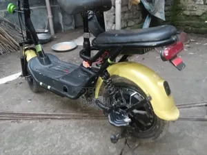 Motorcycle 2025 Yellow