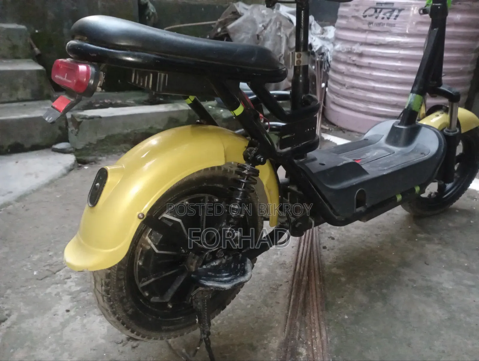 Motorcycle 2025 Yellow