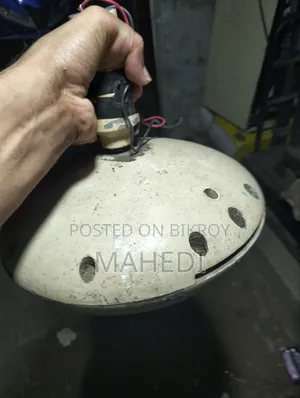 পুরাতন সিলিং ফ্যান, ৩ ব্লেড, সম্পূর্ণ সচল,