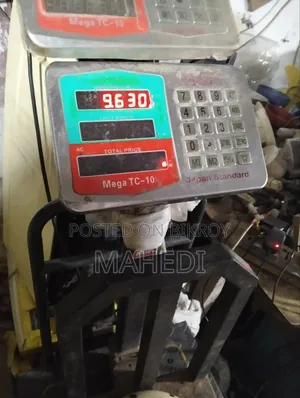 পুরাতন সিলিং ফ্যান, ৩ ব্লেড, সম্পূর্ণ সচল,
