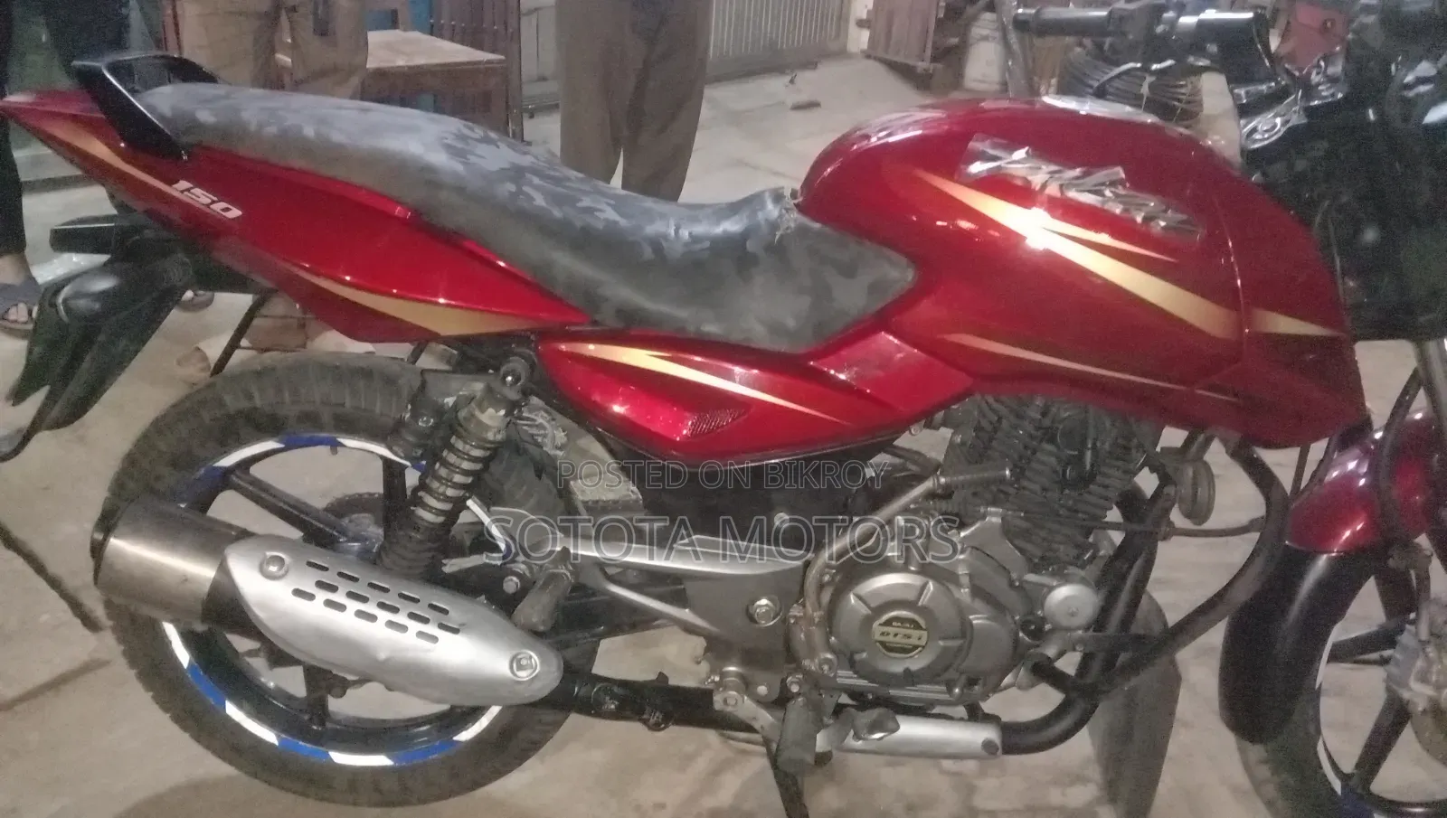 Bajaj Pulsar 150 2012 Red