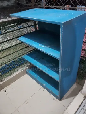 Wooden shelf with 3 tiers