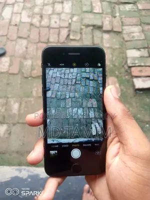 Apple iPhone 7 32 GB Black