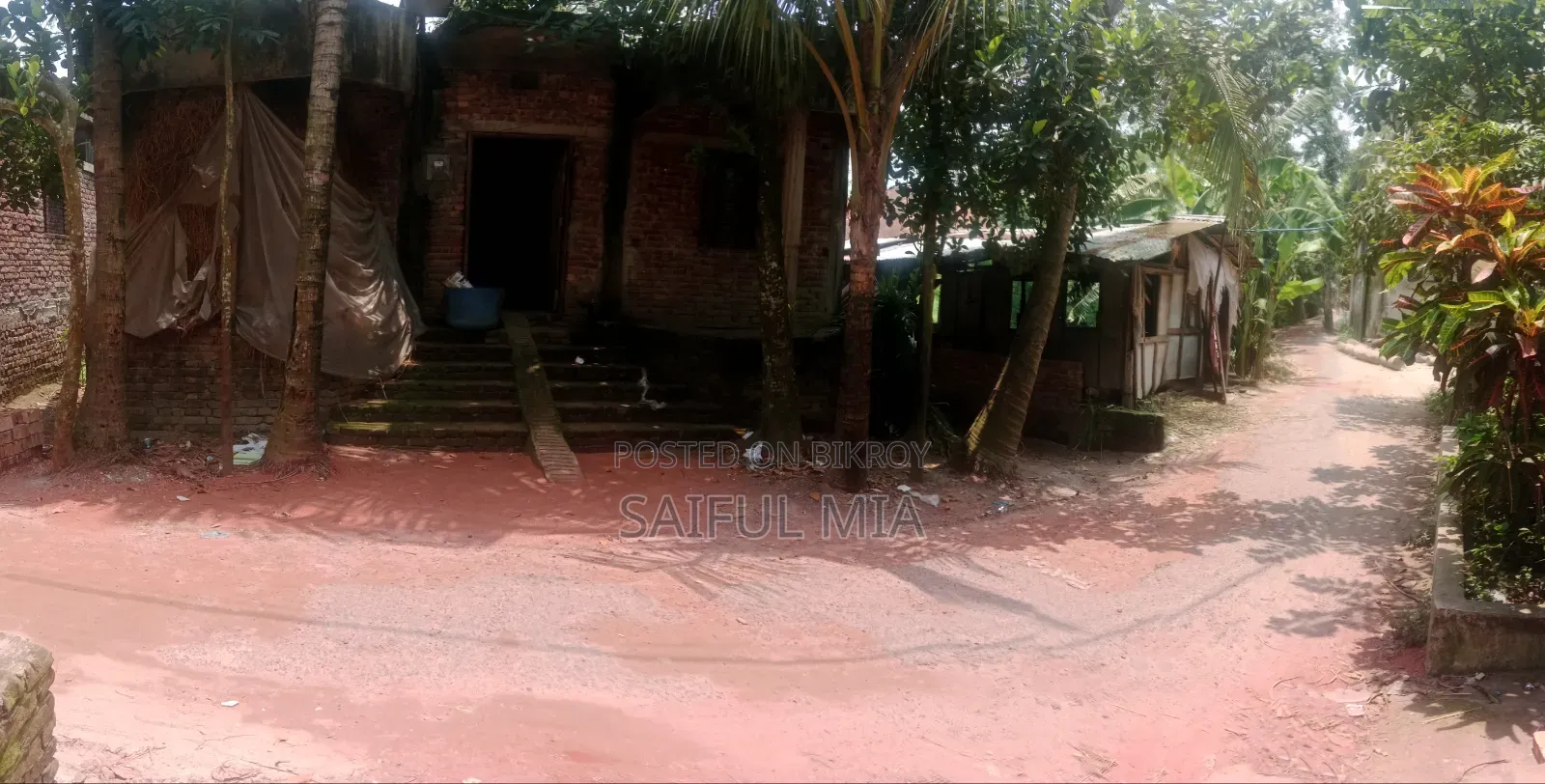 বাড়ি এবং ১৬শতাংশ জমি বিক্রি হবে