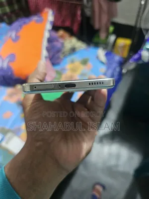 iQOO 256 GB White