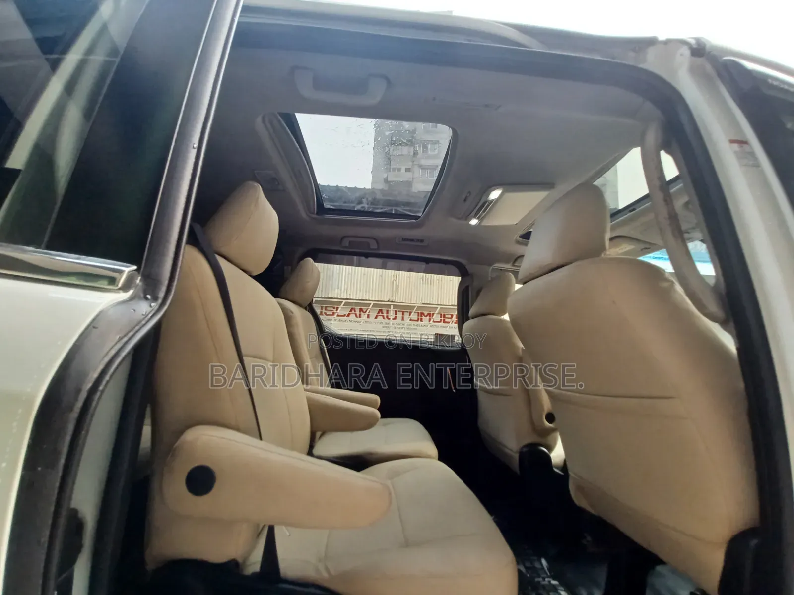 Toyota Noah 2014 Pearl