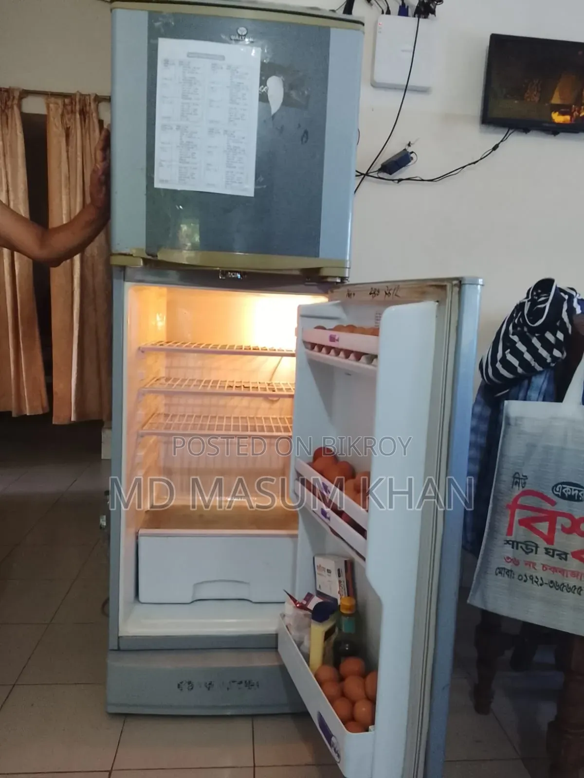 ফুল ফ্রেশ ফ্রিজ বিক্রি হবে।