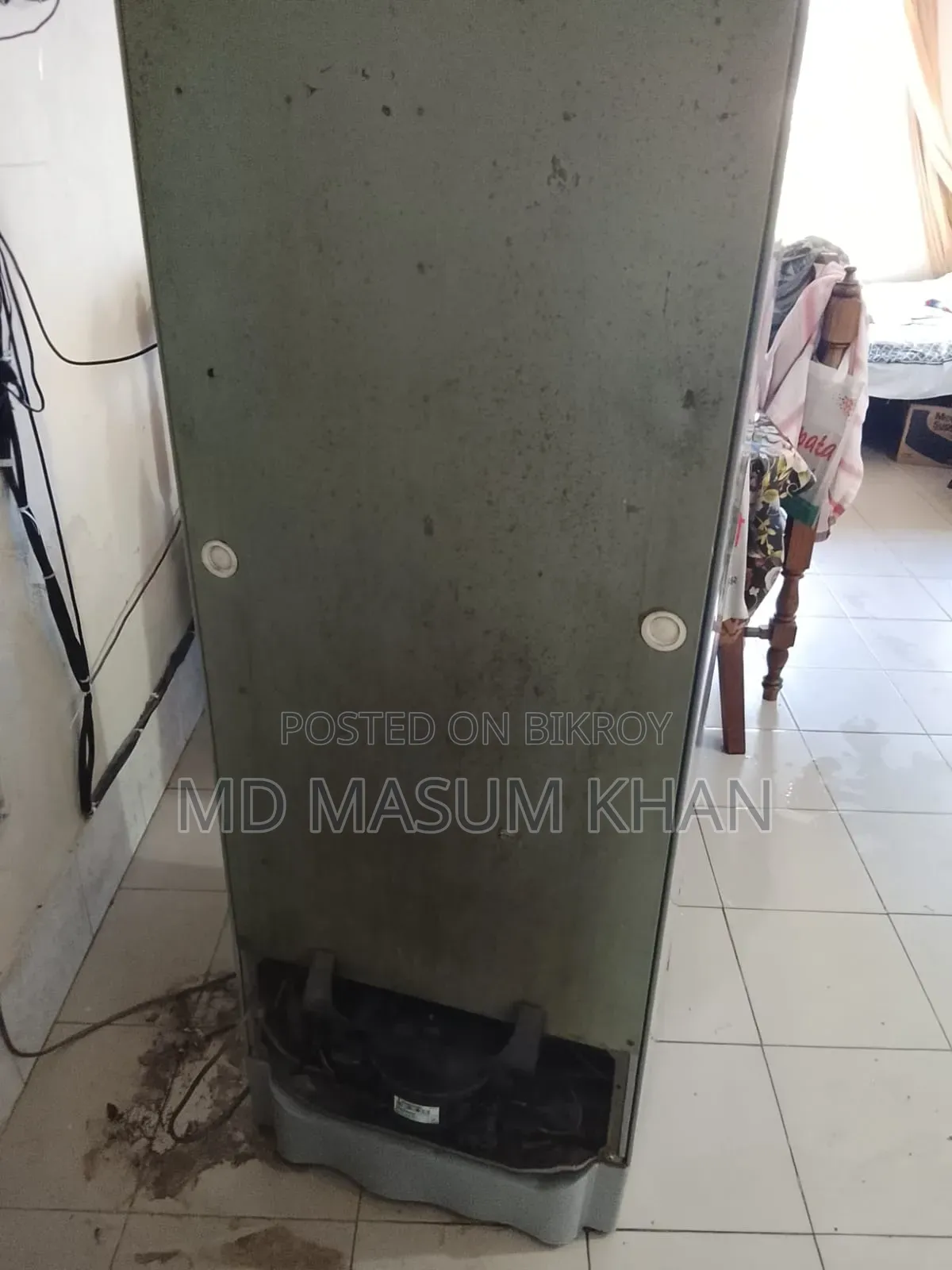 ফুল ফ্রেশ ফ্রিজ বিক্রি হবে।