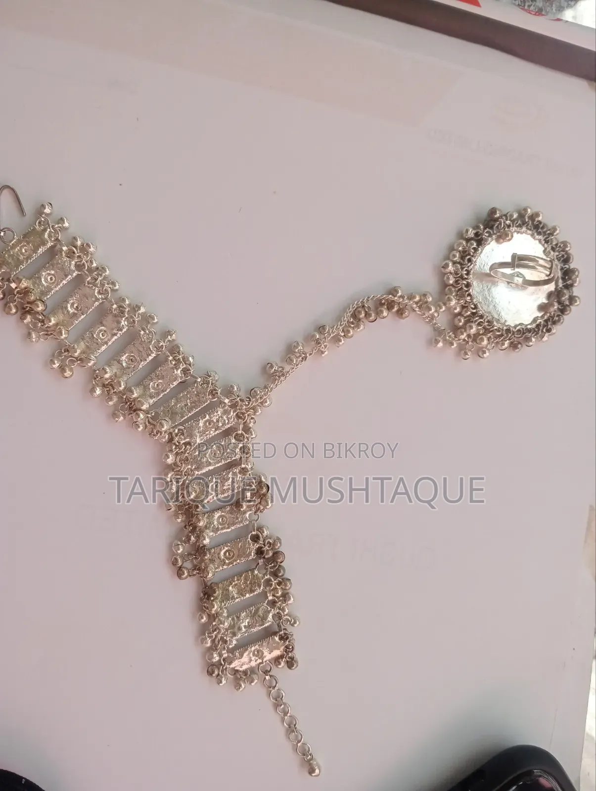 Silver Chain Bracelet With Ring