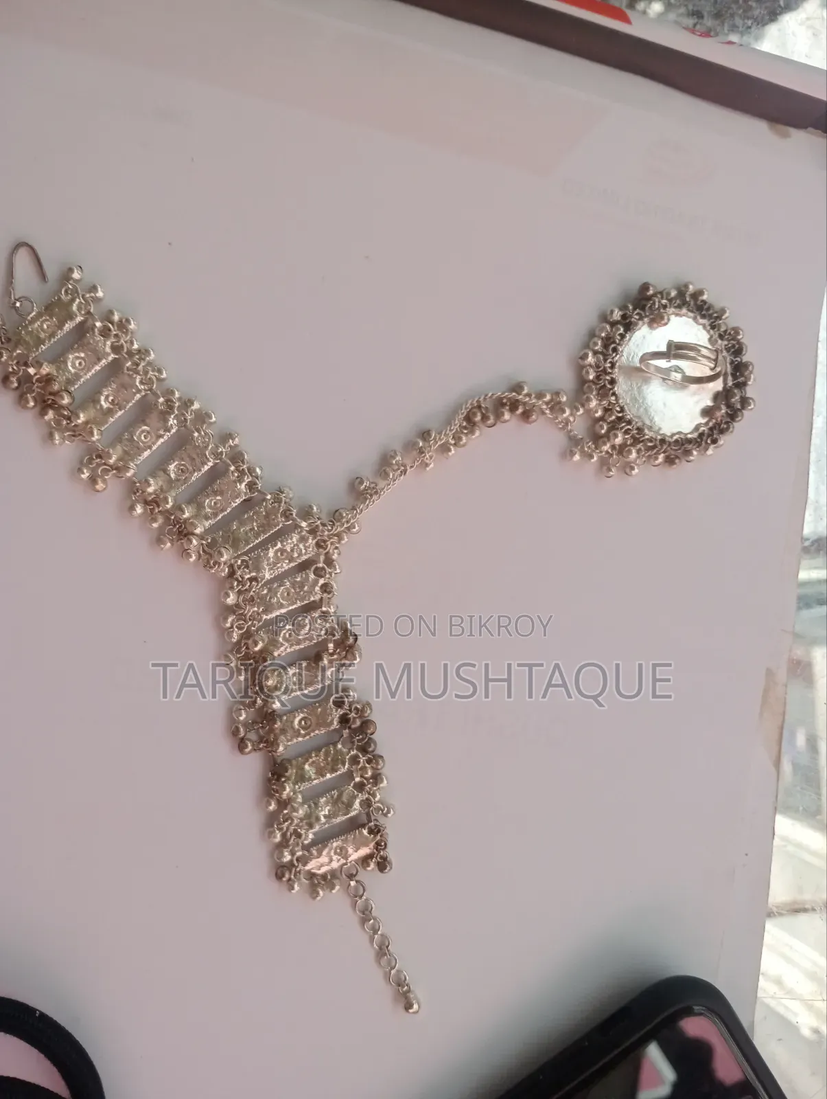 Silver Chain Bracelet With Ring
