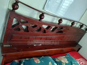 মালয়েশিয়ান প্রসেস উডেন বেড