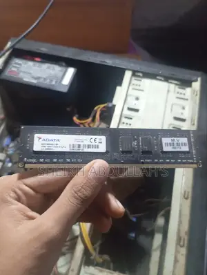 Desktop Computer Gigabyte GB-BSi3-6100 4GB Intel Core I3 HDD 320GB