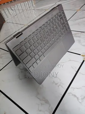 Laptop 8GB Intel SSD 256GB