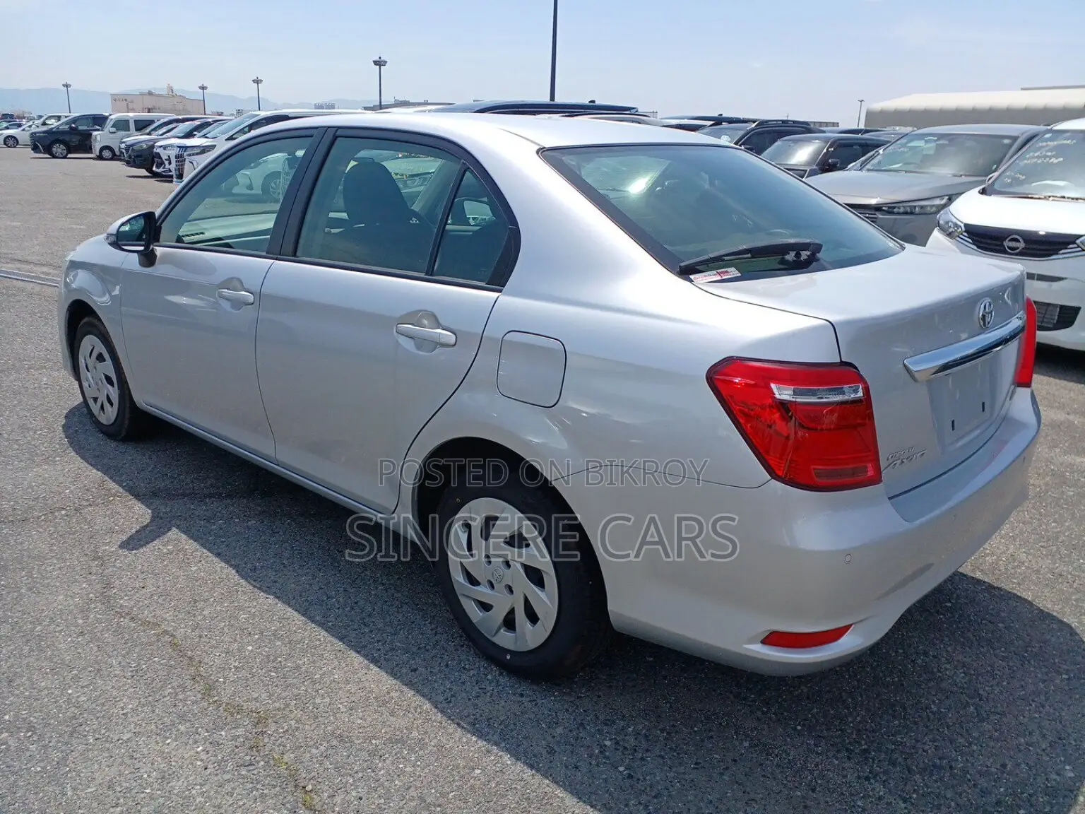Toyota Axio 2021 Silver
