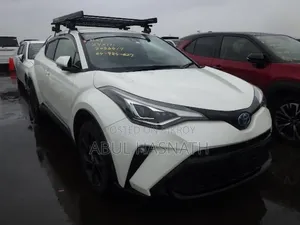 Toyota C-HR 2021 Pearl