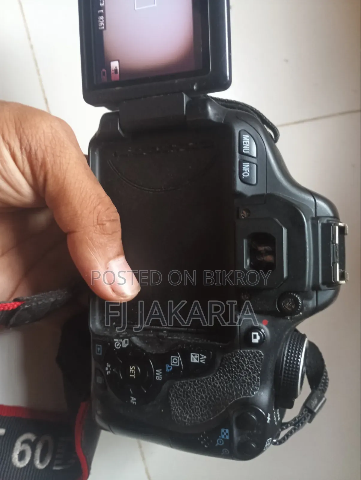 VIDEO CAMERA