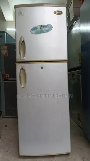 ব্যবহৃত রেফ্রিজারেটর বিক্রয়ের জন্য