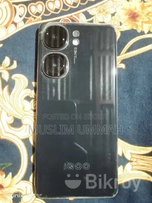ভিভো আইকিউওও নিও৯ প্রো ২৫৬ জিবি কালো
