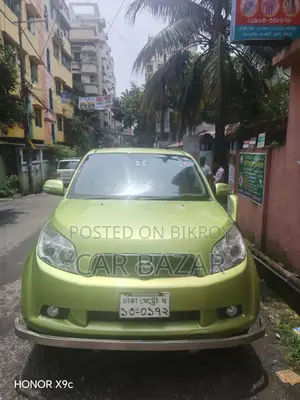 টয়োটা রাশ ২০০৬ নীল