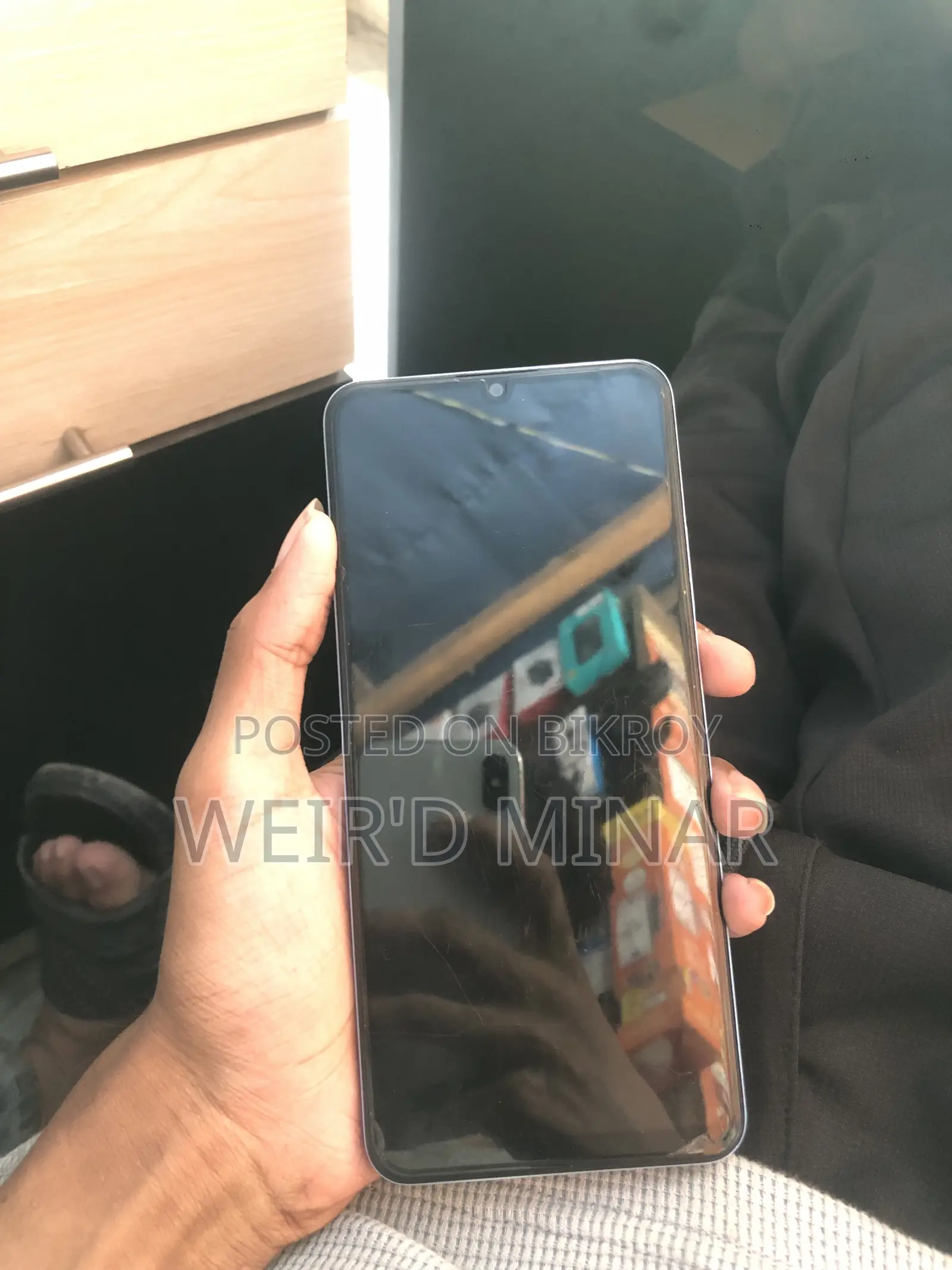রিয়েলমি নোট ৫০ ৬৪ জিবি নীল