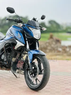 Honda Hornet 2018 Blue