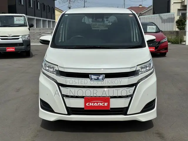 Toyota Noah 2021 Pearl